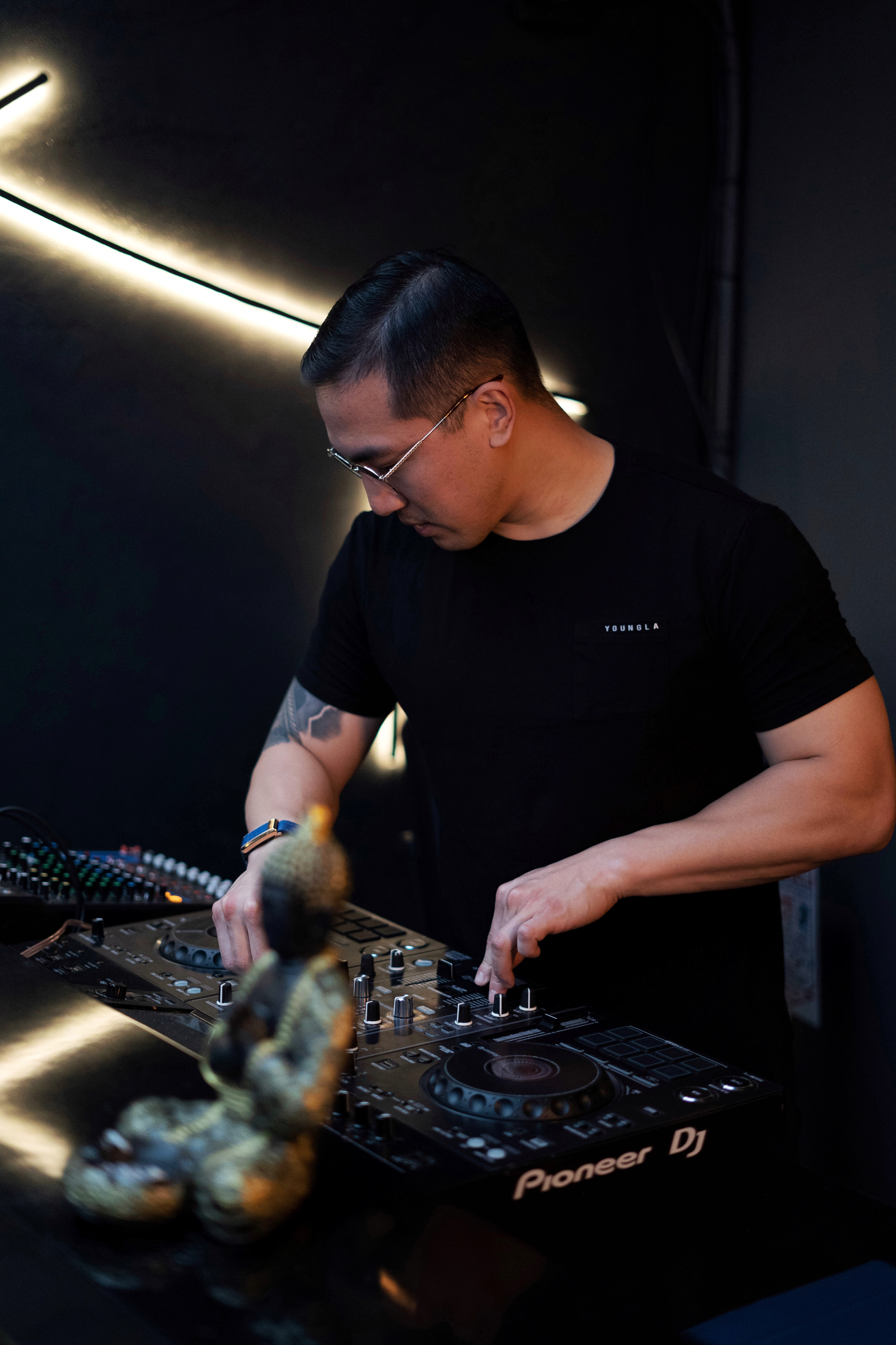 Daytime rooftop DJ set
